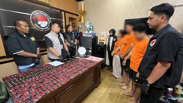 Polisi Bongkar Jaringan Pod Getar Asal Malaysia di Medan, 295 Barang Bukti Disita