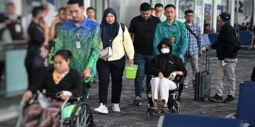 Dua Siswi Karo Diduga Korban Keracunan MBG Dirujuk ke RSCM Jakarta