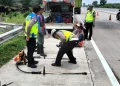 Dua Pekerja Tewas Disambar Truk Hino Saat Memotong Rumput di Tol Medan-Tebing Tinggi