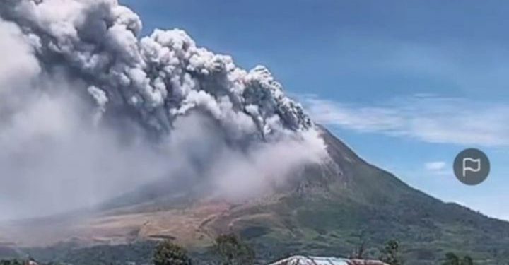 Zona Selatan-Timur Gunung Sinabung Masih Berbahaya, Warga Diminta Tak Kembali