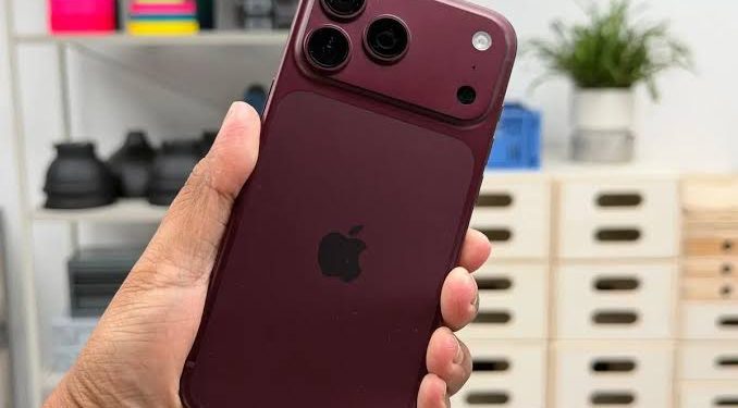 iPhone 18 Pro Max Resmi Meluncur, Bawa Kamera Canggih dan Baterai 45 Jam