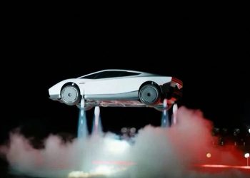Canggih Bak Mobil James Bond, Tesla Roadster Punya Teknologi Manuver Udara