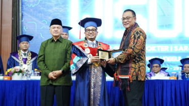 UMSU Wisuda 2.657 Lulusan, Rektor Dorong Alumni Berintegritas dan Berkontribusi bagi Masyarakat