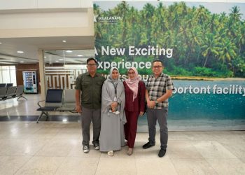 Penuh Haru, Direksi PT Macan Sejahtera Cahaya Lepas Karyawan Berangkat Umrah