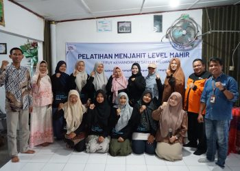 Dompet Dhuafa Waspada dan Institut Kemandirian Gelar Pelatihan Menjahit Level Mahir di Medan