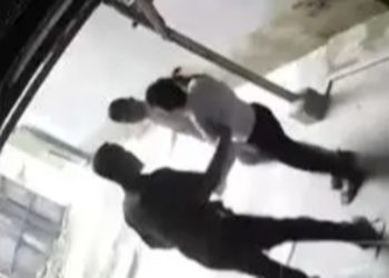 Pria di Kisaran Disekap dan Dianiaya Debt Collector, Aksi Terekam CCTV