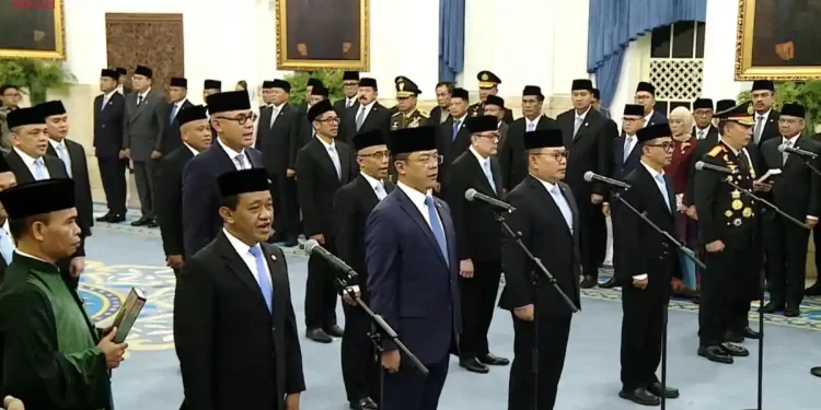 Prabowo Lantik 17 Pejabat Baru, Dudung Abdurachman Jadi Menko Polkam