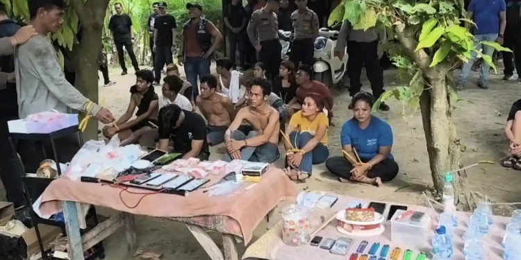 Penggerebekan Sarang Narkoba di Percut, 37 Orang Diamankan, 27 Positif Narkoba