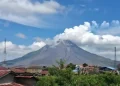 Aktivitas Vulkanik Menurun, Status Gunung Sinabung Turun dari Siaga ke Waspada