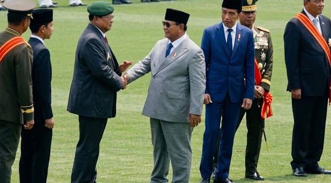 Momen HUT TNI ke-81 Jadi Sorotan, Prabowo Salami SBY dan Dianggap Cuekin Jokowi
