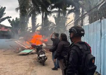 Brimob dan Ditresnarkoba Polda Sumut Gerebek Lokasi Diduga Sarang Narkoba di Sei Mencirim