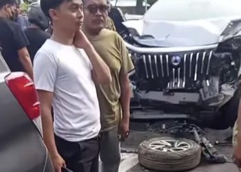 Mobil Denza Tabrak 7 Kendaraan di Medan, Tiga Orang Jadi Korban